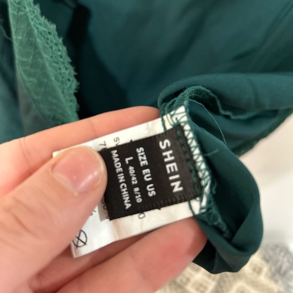 *3 for 15* Green Tanktop / Lace Top - Picture 3 of 5